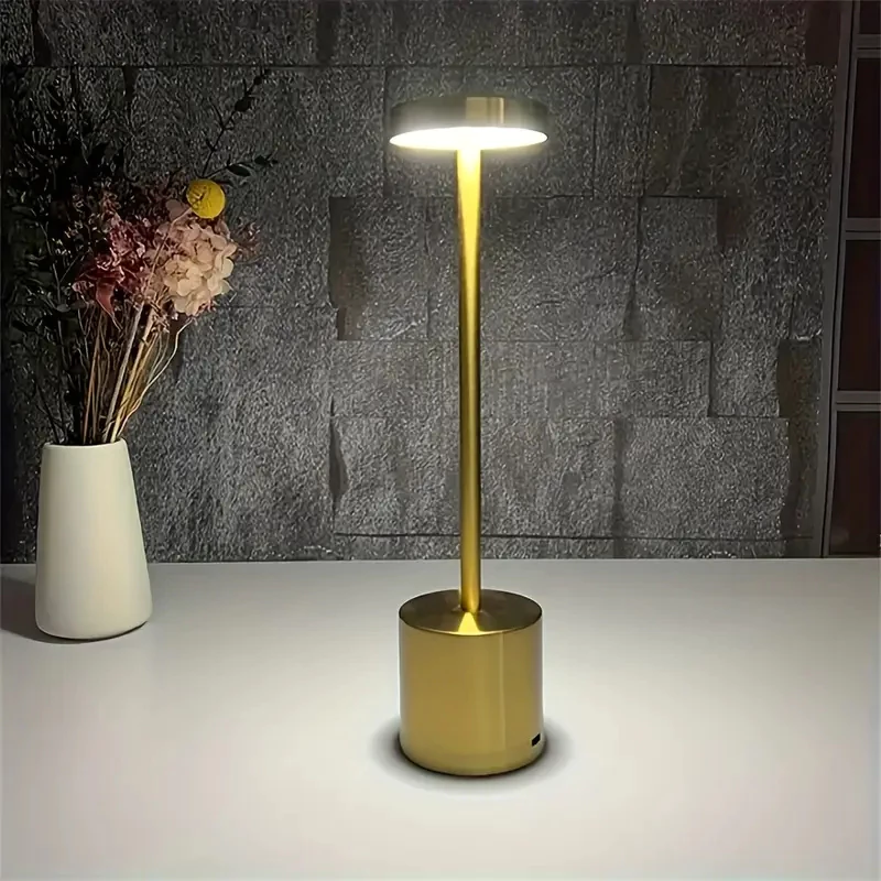 Luminária de Led Paris com Acendimento ao Toque Dourado