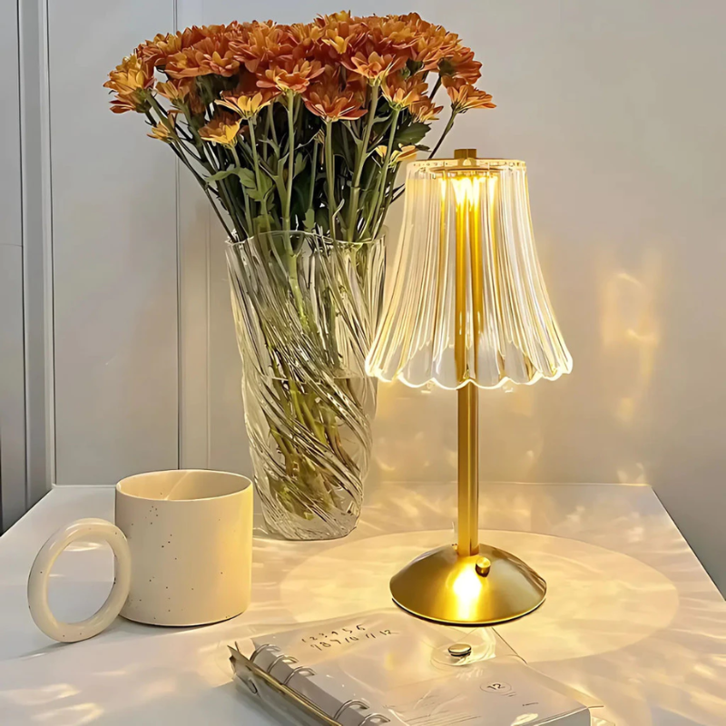 Luminária de Led Grécia com Acendimento ao Toque Dourado