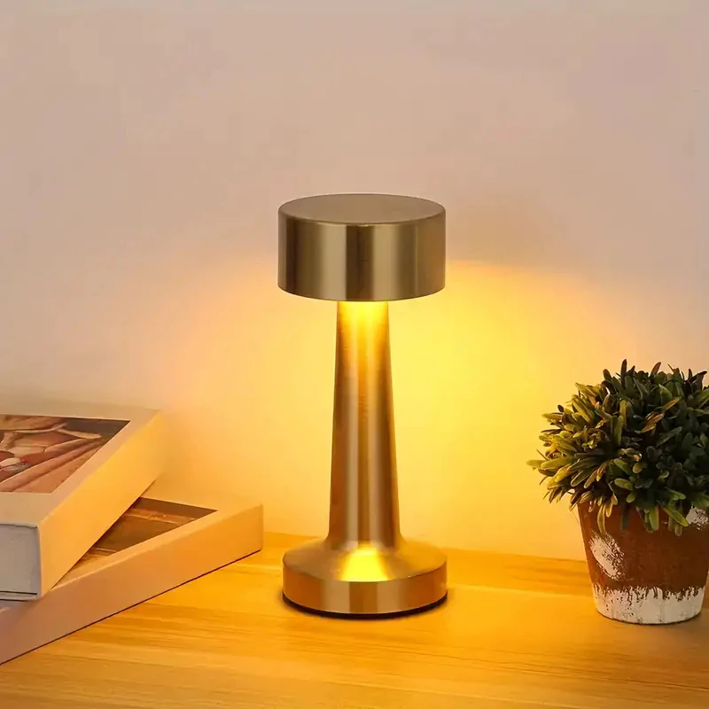 Luminária de Led Juno com Acendimento ao Toque Dourado