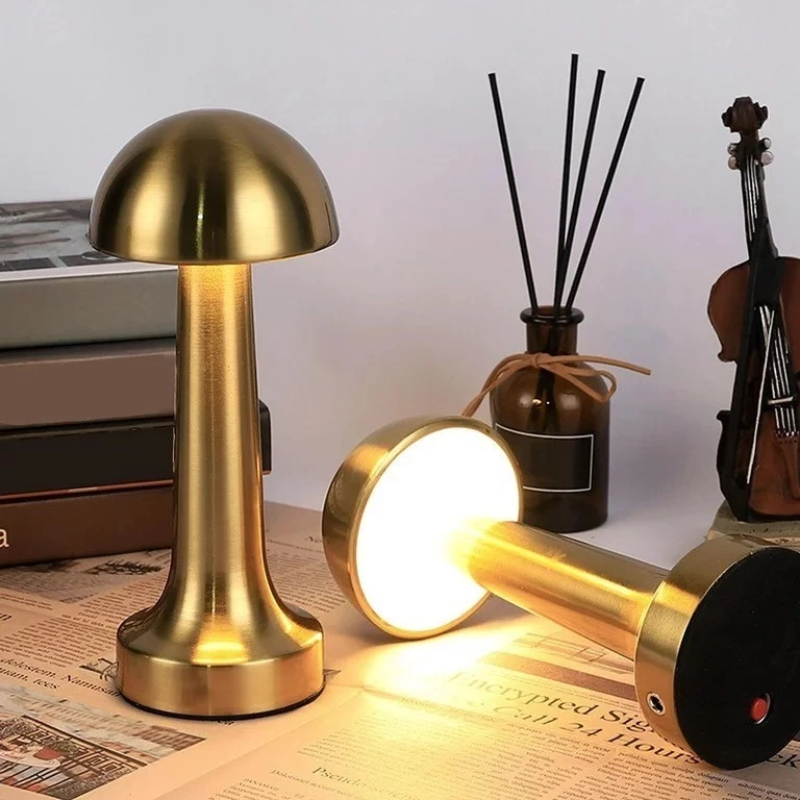 Luminária de Led Cogumelo com Acendimento ao Toque Dourado