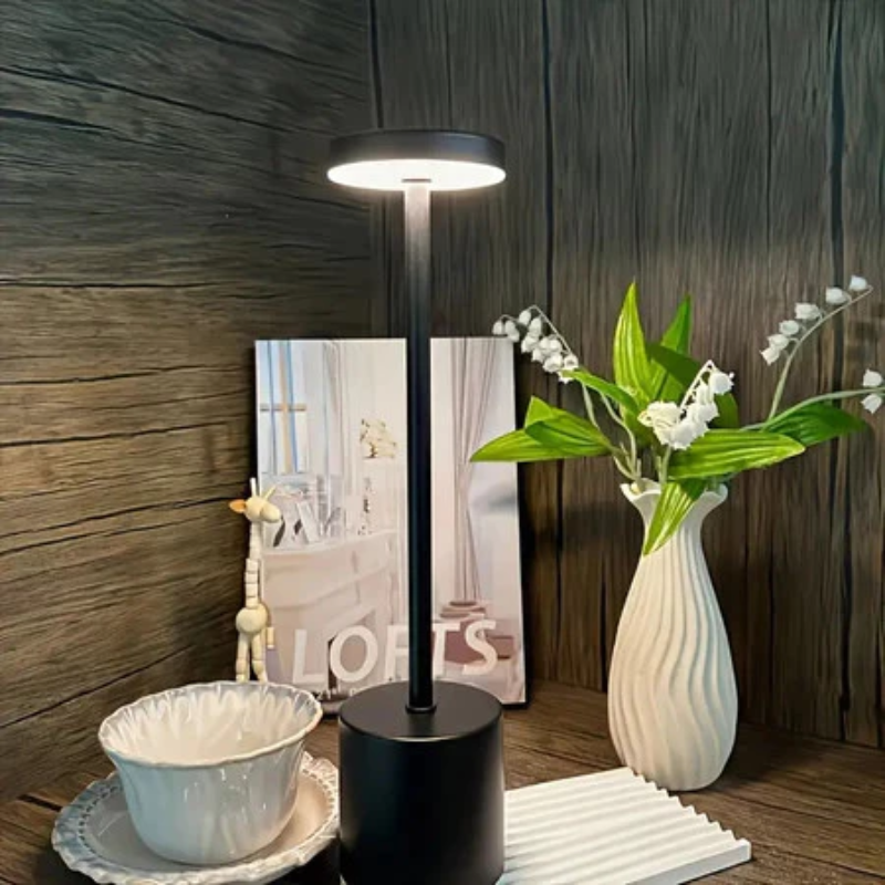 Luminária de Led Paris com Acendimento ao Toque Preto