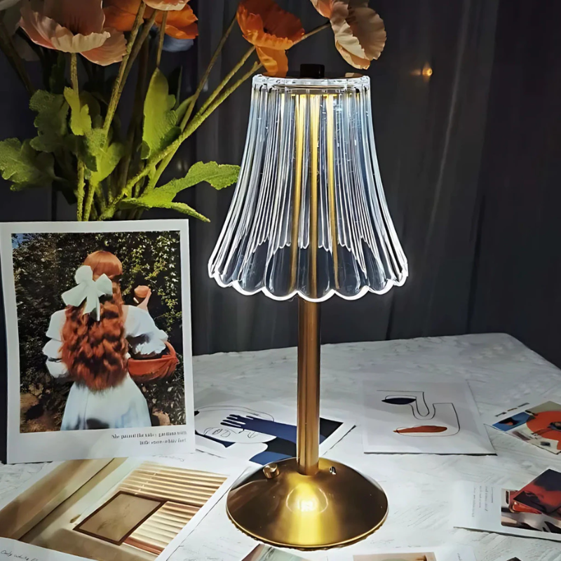 Luminária de Led Grécia com Acendimento ao Toque Dourado