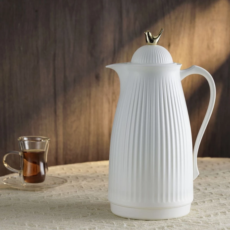 Garrafa Térmica de Café Veneza - Branca e Dourada 1L