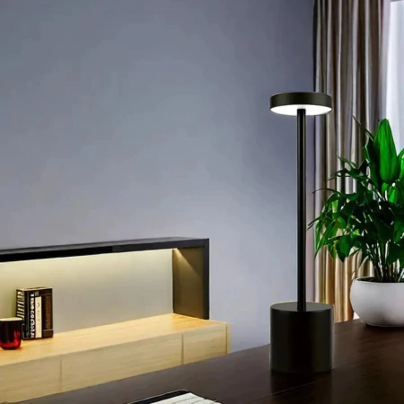 Luminária de Led Paris com Acendimento ao Toque Preto