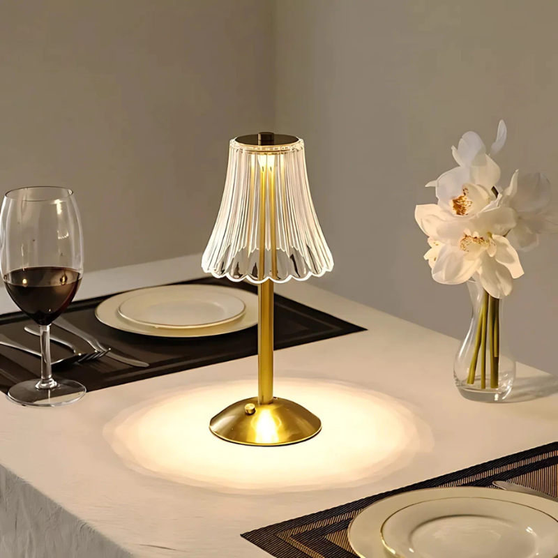 Luminária de Led Grécia com Acendimento ao Toque Dourado