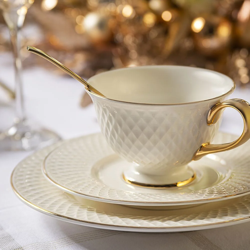 Aparelho de jantar Gold 42 Peças