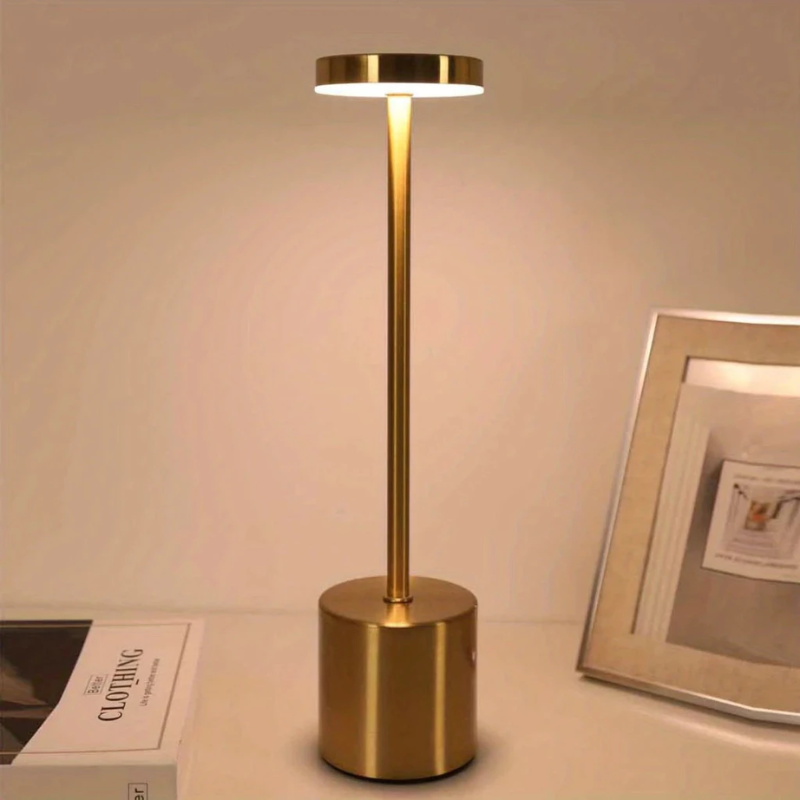 Luminária de Led Paris com Acendimento ao Toque Dourado