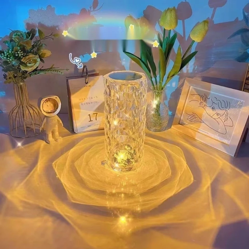 Luminária de Led Lua com Acendimento ao Toque Dourado