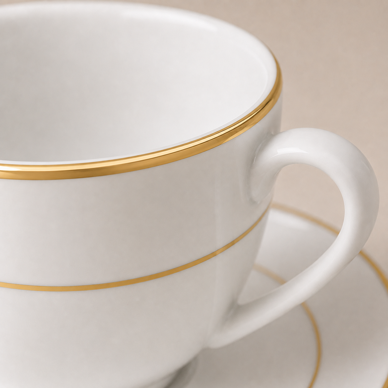Xícaras de Café Elegance com Fio Dourado