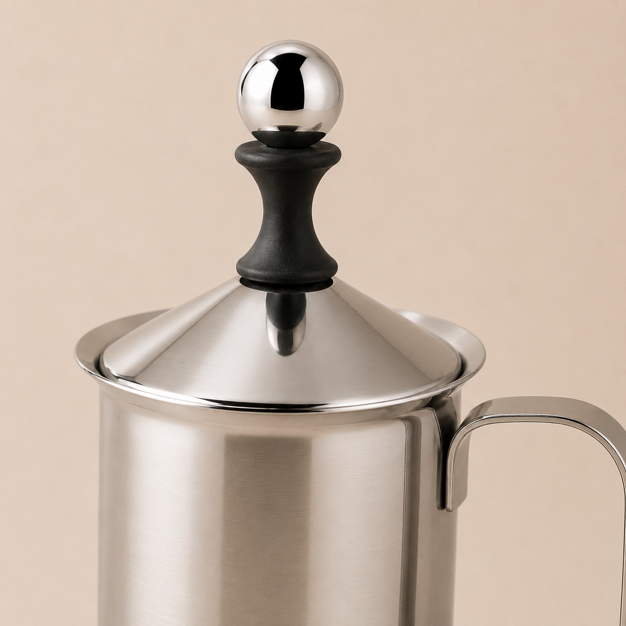Cremeira de Leite em Inox para Café Cremoso